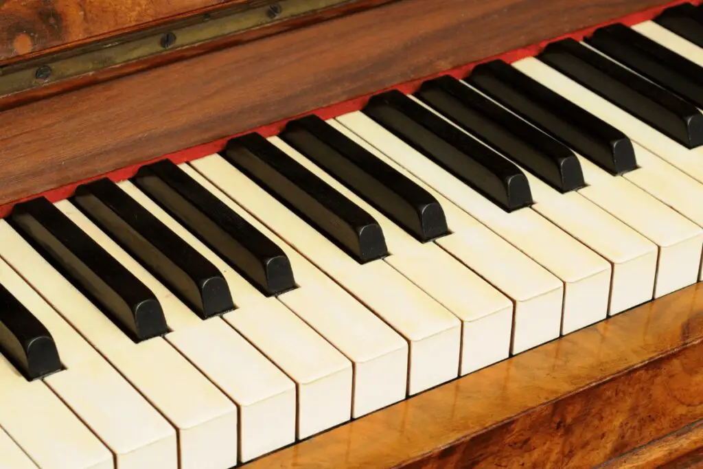 places to donate old pianos