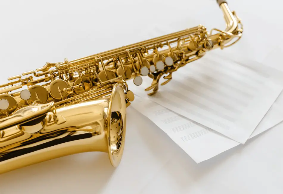 how to assemble a saxophone